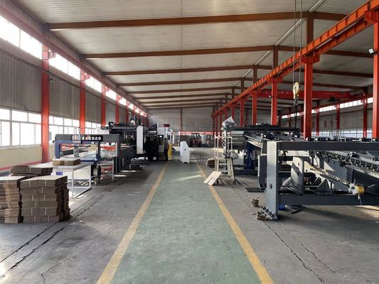 180000 KG Automatischer Hochgeschwindigkeitskorrugator Flexo Vierfarbiger Drucker Diecutter Shacker