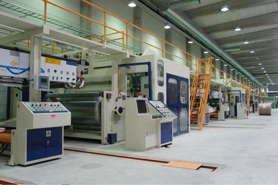 Vollautomatische 5 Ply Walzkartonbox-Herstellmaschine für Kunststoffverpackungsmaterial