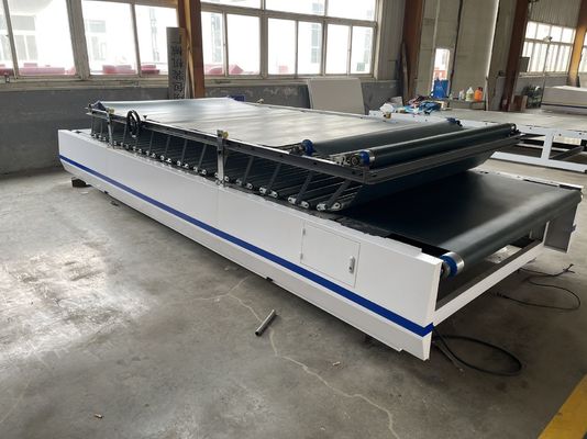 Halbautomatische Laminationsmaschine für Wellpappe mit elektrischem Antrieb