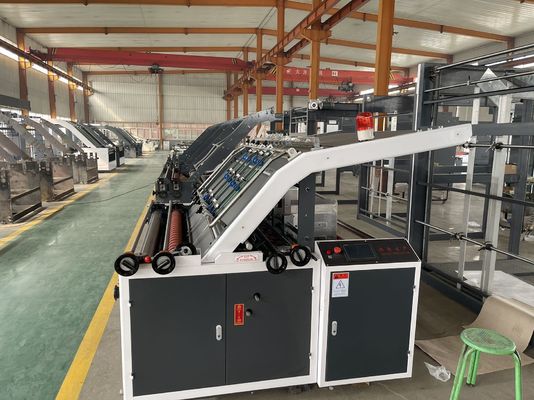 Halbautomatische Laminationsmaschine für Wellpappe mit elektrischem Antrieb