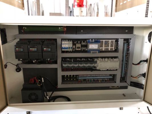 Vollautomatische Flötenlaminiermaschine BZJ-1600 für die Hochgeschwindigkeits-Litoflötenlaminierung