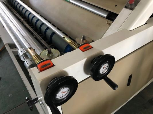 Automatische Flöte A2 Laminationsmaschine für Wellpappe nach Kundenwünschen