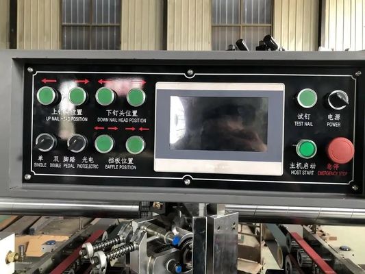 Hochgeschwindigkeits-Doppelstück-Semi-Auto-Stickmaschine für das Stapeln von Wellpapierboxen