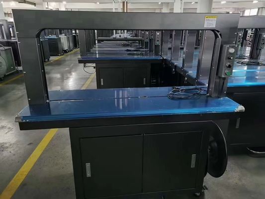 Hochvolumenverpackungen mit einer automatischen PP-Strappmaschine mit Top Presser erleichtert