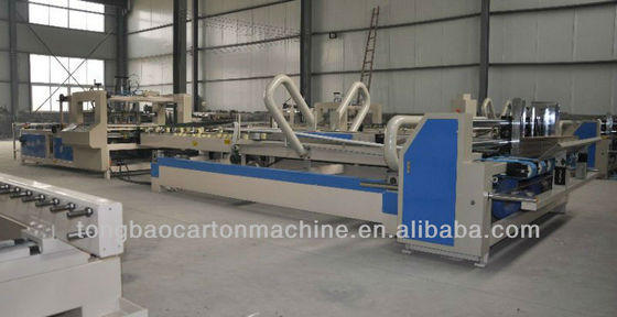 Kunststoffverpackungsmaterial Tongbao Automatische Klebmaschine für Wellkarton 100 p/min