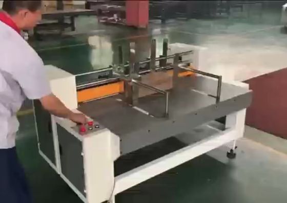 Halbautomatische Wandplattenmontage- und Trennwandschließmaschine für die Herstellung